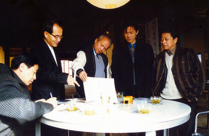 2001年，拜访台湾著名建筑设计师登琨艳