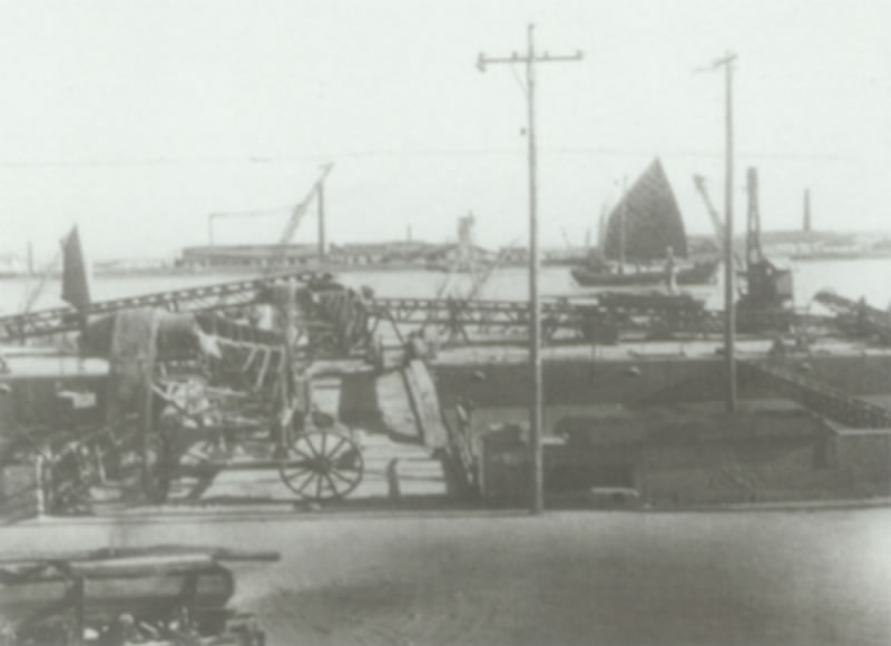 20世纪中叶 码头上开始机器作业